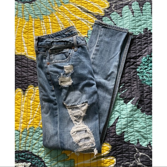 American Eagle Outfitters Denim - AEO •